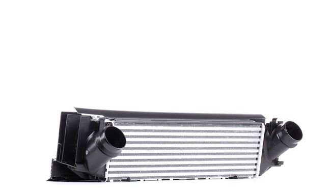 BMW F20 F30 F22 F32 F36 F34 F33 İNTERKOL RADYATÖRÜ VALEO 818259